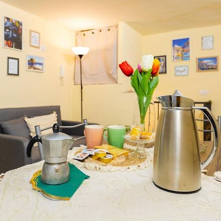 Appartement Lucon House à Naples Extérieur photo