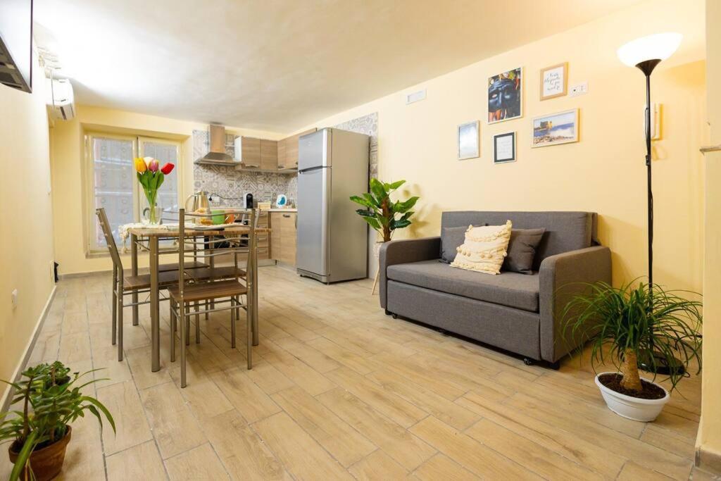 Appartement Lucon House à Naples Extérieur photo